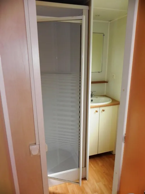Location - Mh 4 Pers. Super Mercure + Terrasse + Tv - image n°5 - Camping LE CARPENTY