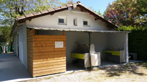 Pitch - Pitch Tent Or Caravan + 1 Car - image n°6 - Camping LE CARPENTY