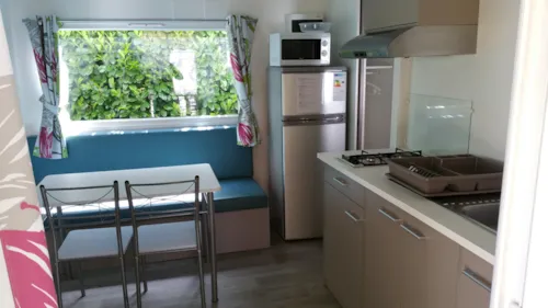 Location - Sencilo 25 Terrasse Couverte Et Tv 2 Adultes Et 4 Enfants + Clim - image n°2 - Camping LE CARPENTY