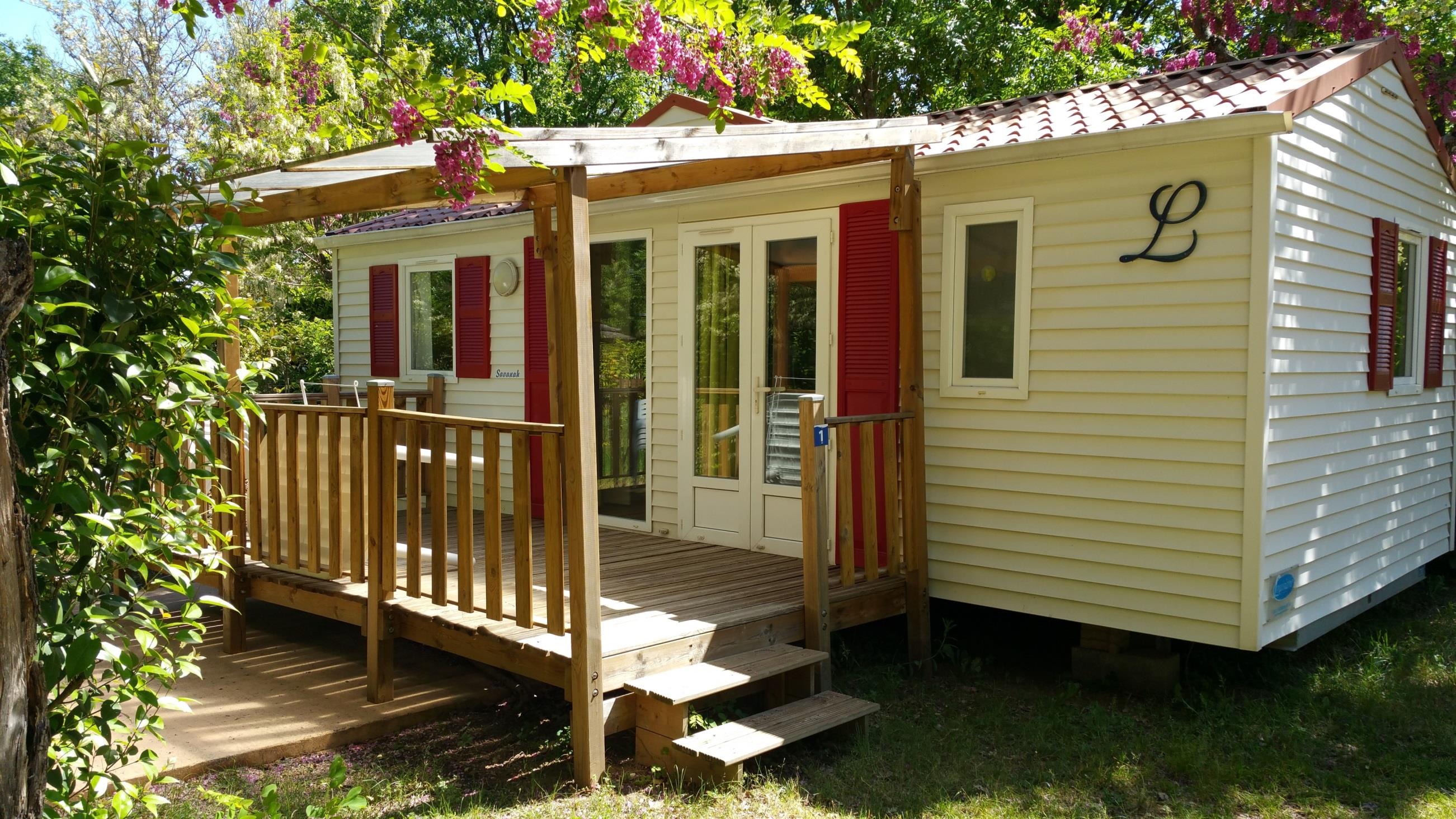 Mietunterkunft - Louisiane Savanah Klimaanlage + Tv - Camping LE CARPENTY