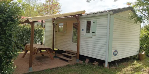 Mietunterkunft - Mh 4 Pers. Le Rétro + Terrasse - image n°2 - Camping LE CARPENTY