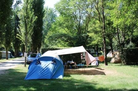 Kampeerplaats - Standplaatsen Van 100 M² Ongeveer - - Camping de la Plage