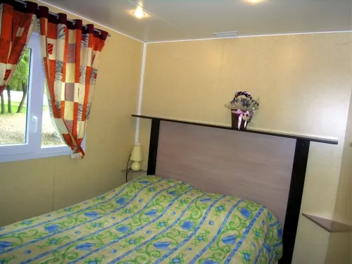 Location - Mobil Home - 19M² - 2 Chambres Sans Sanitaires - image n°3 - Camping de la Plage