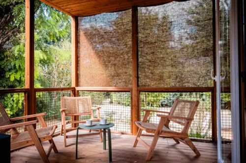 Huuraccommodatie(s) - Cabane D'arc Premium - 40M² - 3 Bedrooms - image n°3 - Rives d'Arc -  Hôtel de plein air