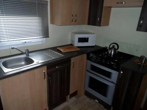 Huuraccommodatie(s) - Stacaravan Premium 4 Slaapkamers Z + Airconditioning - image n°2 - Camping Castanhada