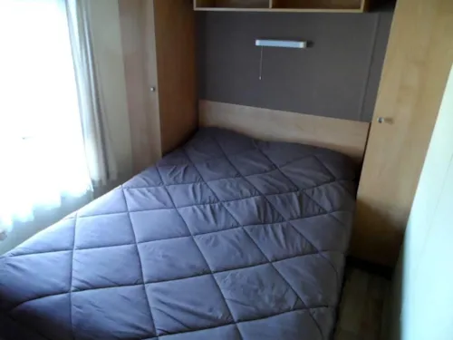Huuraccommodatie(s) - Stacaravan Premium 4 Slaapkamers Z + Airconditioning - image n°4 - Camping Castanhada