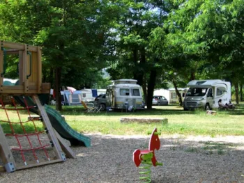 Pitch - Pitch Tent + Car/Caravan/Camper Van Package (Electricity Extra, European Plug Not Provided) - Camping Castanhada