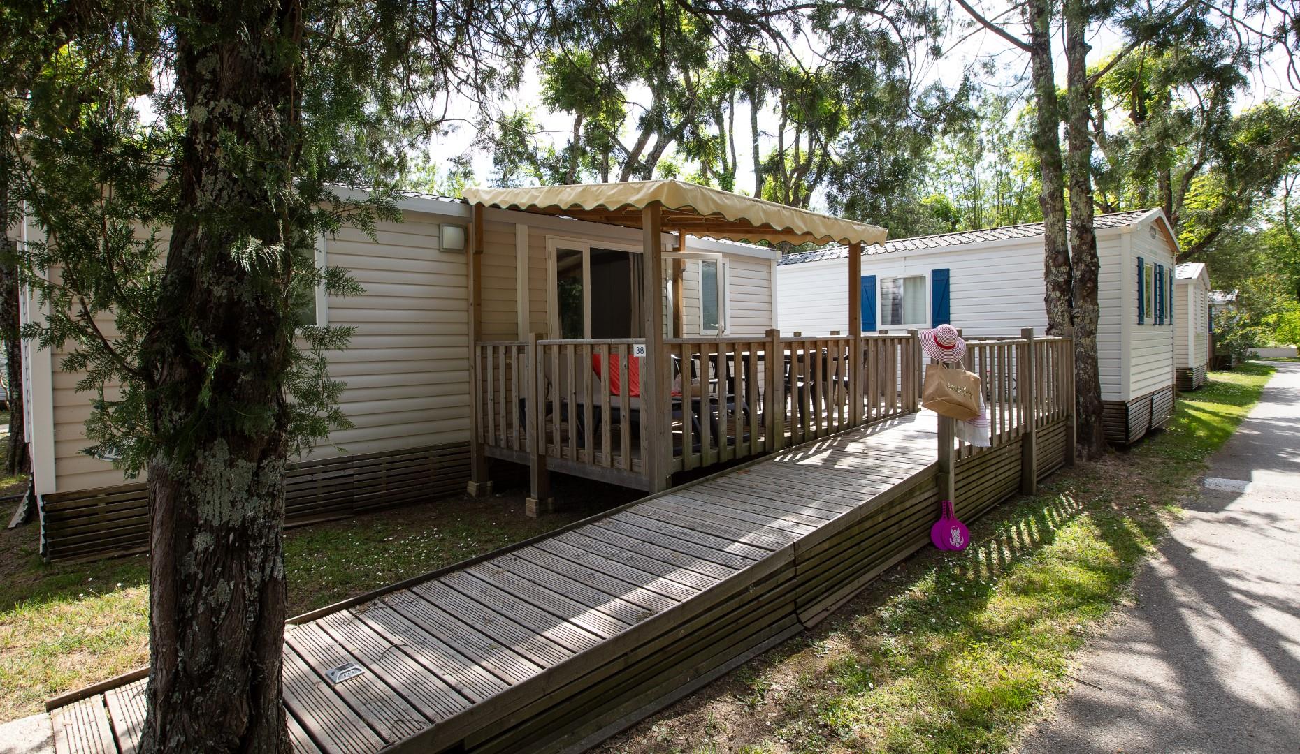 Accommodation - Mobile Home Helios  Adapted To Disabled Persons, Arrival On Saturday In The High Season - CAMPING LA ROUBINE