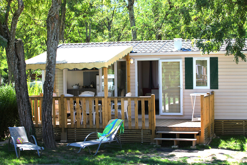 Accommodation - Mobile Home Comfort 3 Bedrooms (Arrival On Wednesday In High Season ) - CAMPING LA ROUBINE