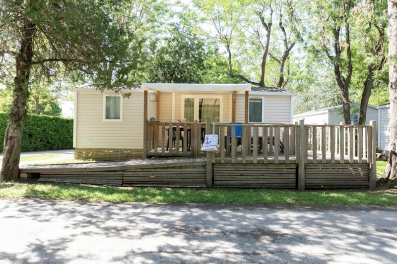 Stacaravan 2 slaapkamers voor mindervaliden ***