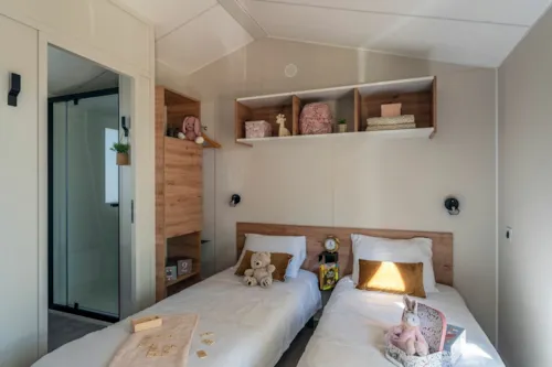 Huuraccommodatie(s) - Stacaravan Myrtille 2 Slaapkamers **** - image n°5 - Camping Sandaya La Roubine