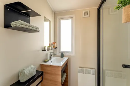 Huuraccommodatie(s) - Stacaravan Myrtille 2 Slaapkamers **** - image n°6 - Camping Sandaya La Roubine