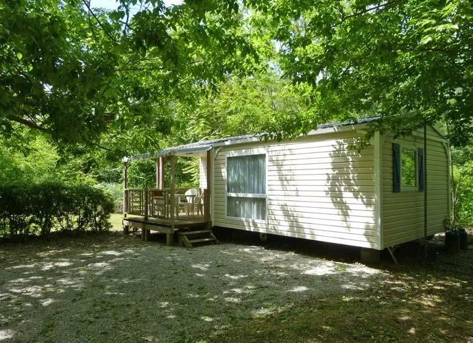 Location - Chalet-Loggia 2 Chambres - Camping Les Acacias