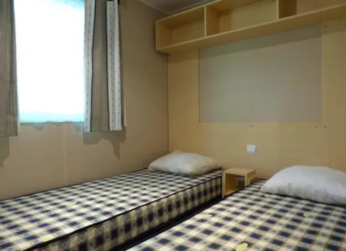 Mietunterkunft - Hütte-Loggia 2 Schlafzimmer - image n°2 - Camping Les Acacias