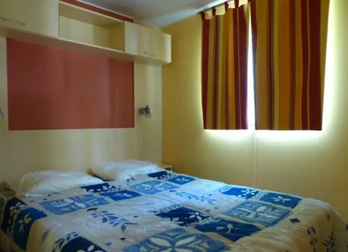 Accommodation - Mobile-Home 3 Bedrooms - image n°2 - Camping Les Acacias
