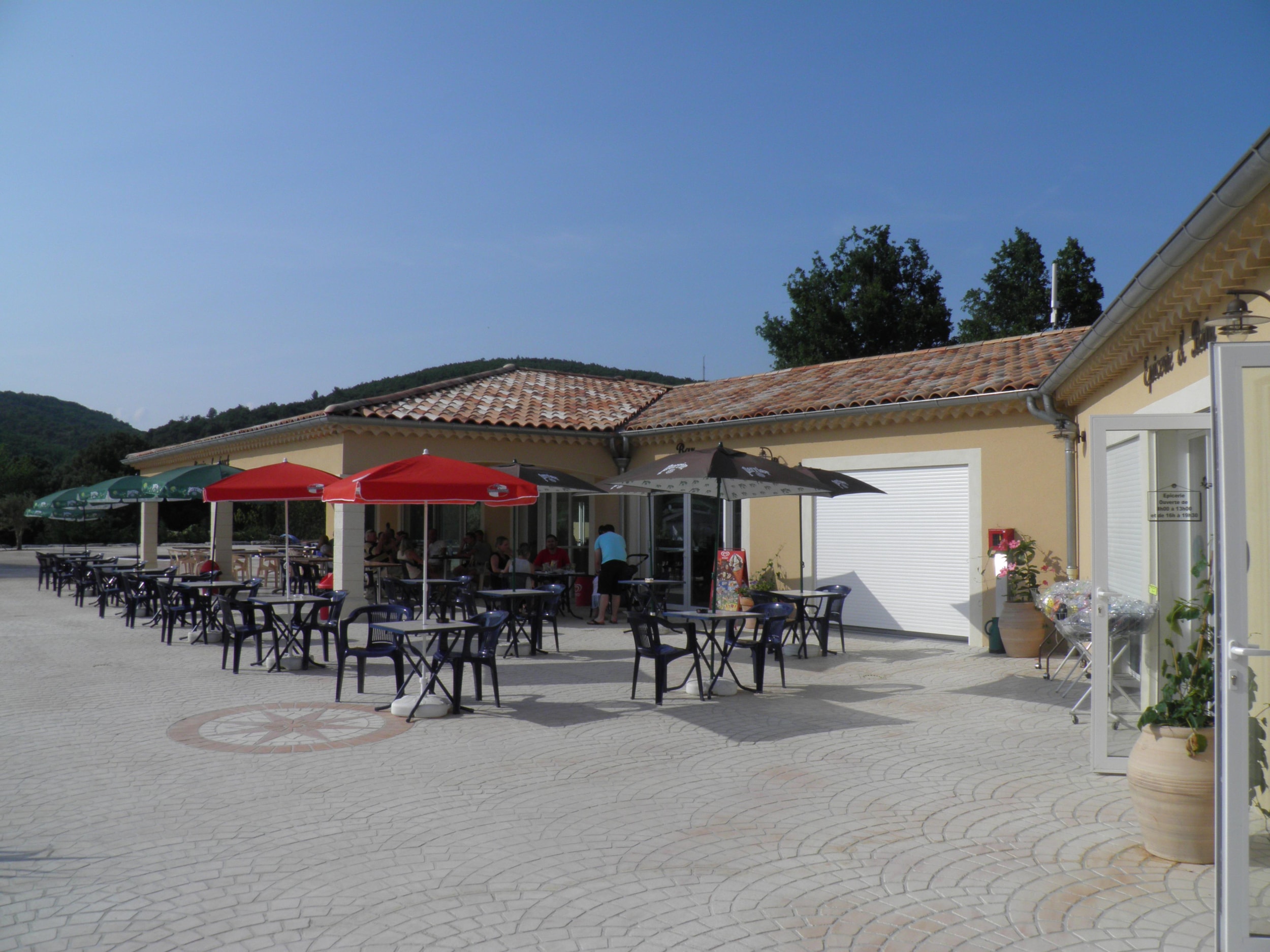 Camping Le Sous-Bois Ardèche — Photo 6