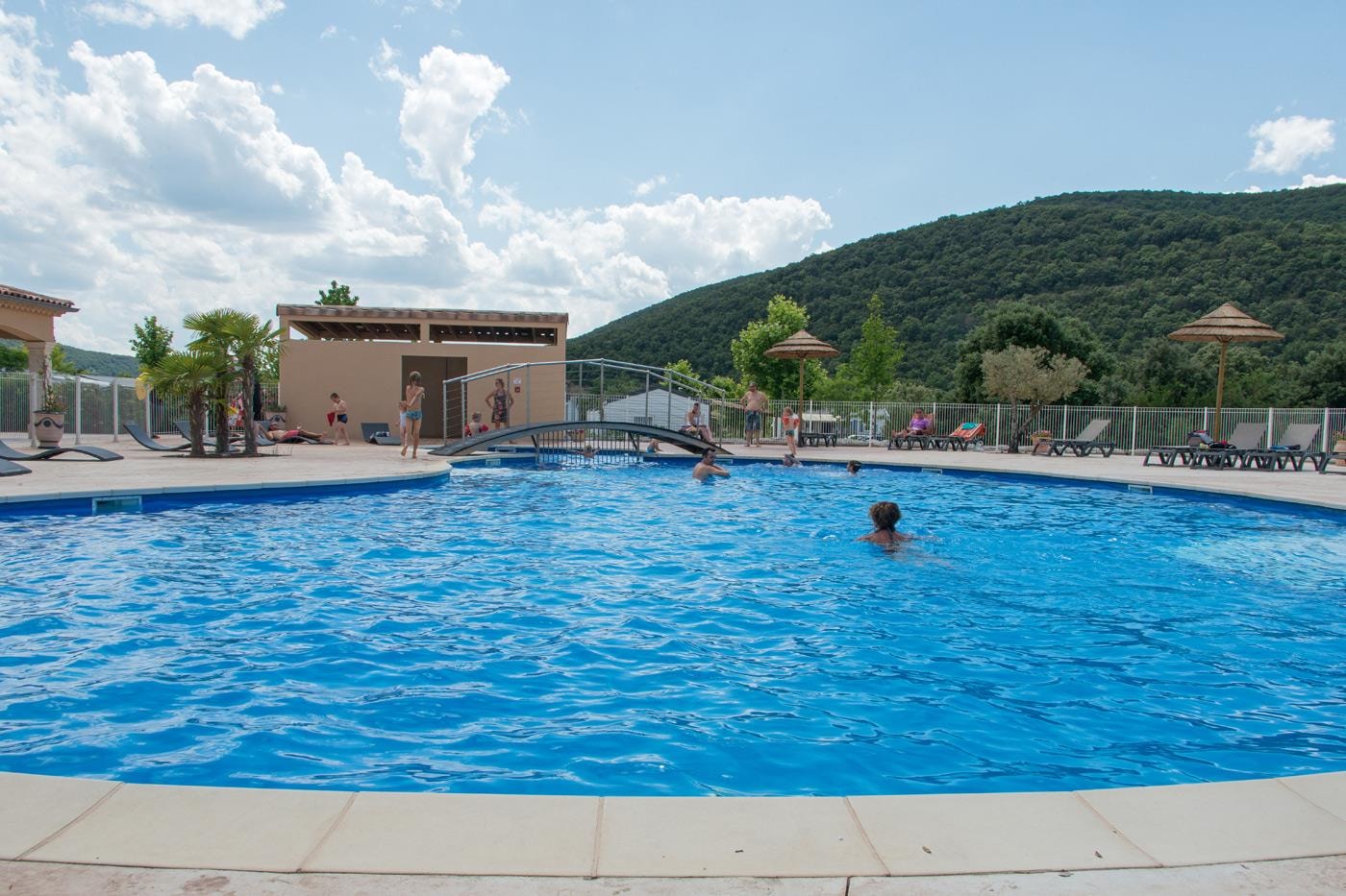 Camping Le Sous-Bois Ardèche — Photo 4