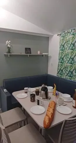 Location - Mobile Home Sous Bois  Trigano  3 Ch + Clim - image n°7 - Camping Le Sous-Bois Ardèche