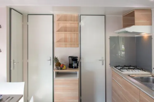 Location - Mobil Home  Kv 3 Chambres Tv Clim Premium + - image n°5 - Camping Le Sous-Bois Ardèche