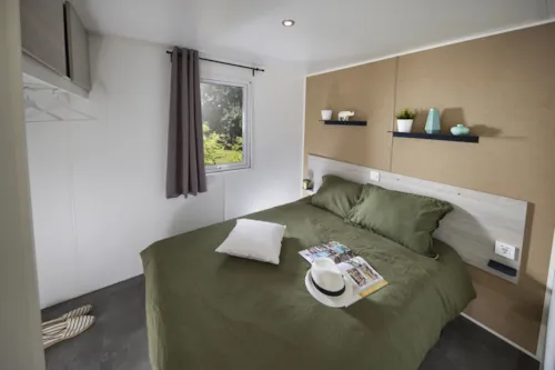 Location - Mobil Home Ib Trigano Evo 29 2 Chambres Clim Et Télévision - image n°4 - Camping Le Sous-Bois Ardèche