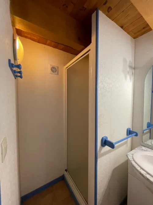 Location - Gîte Duplex St1 Sous Bois 35 M² - image n°8 - Camping Le Sous-Bois Ardèche