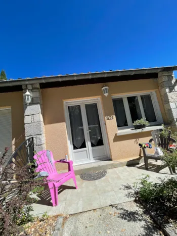 Mietunterkunft - Gîte Duplex St1 Sous Bois 35 M² - Camping Le Sous-Bois Ardèche