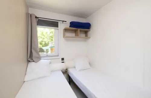 Huuraccommodatie(s) - Stacaravan Met Badkamer 3 Slaapkamers - image n°5 - Camping Le Pont de Maisonneuve