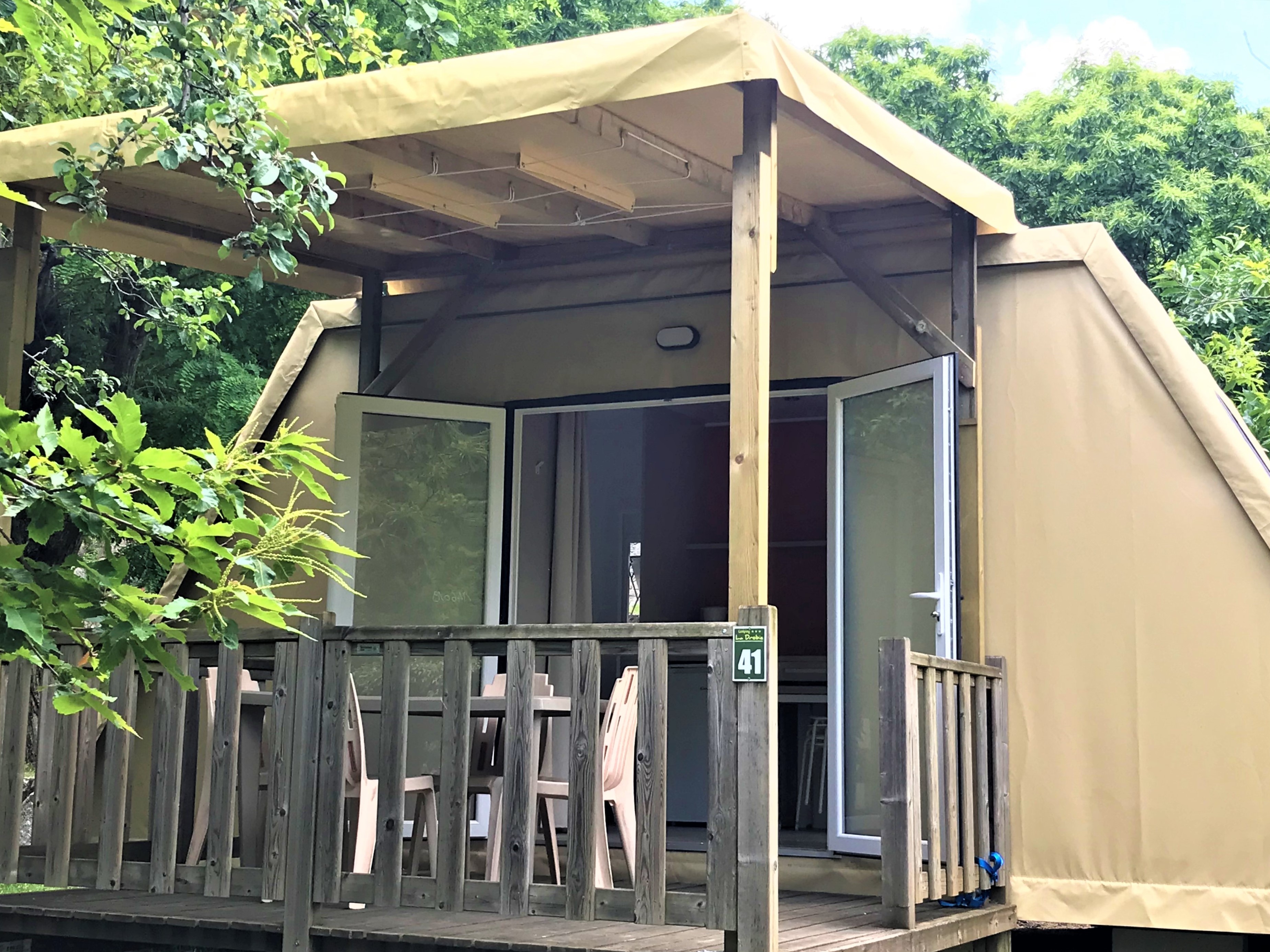 Accommodation - Insolite Coco Sweet - CAMPING LA DROBIE