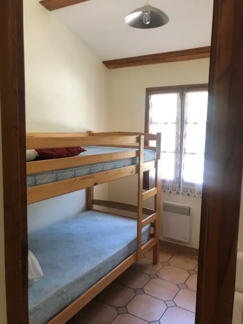 Huuraccommodatie(s) - Gîte 4/6 Places - image n°5 - CAMPING LA DROBIE