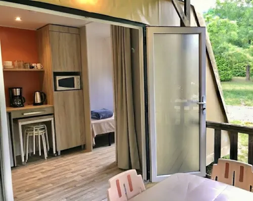 Huuraccommodatie(s) - Insolite Coco Sweet - image n°4 - CAMPING LA DROBIE