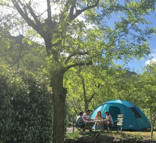 Kampeerplaats(en) - Standplaats - image n°2 - CAMPING LA DROBIE