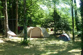 Kampeerplaats(en) - Standplaats - CAMPING LES CRUSES
