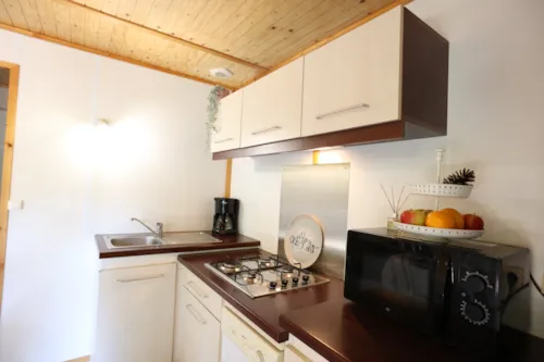 Accommodation - Chalet Rêve 2 Bedrooms Air-Conditioning - image n°4 - Ushuaïa Villages - Camping Les Cruses ***