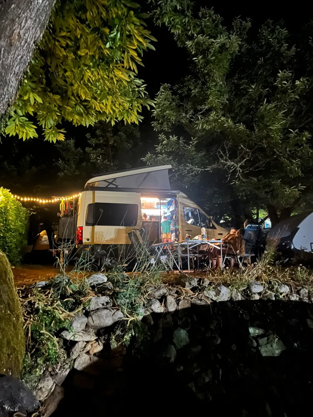 Pitch - Comfortable Pitches For Caravans, Vans And Campervans - CAMPING LES CRUSES