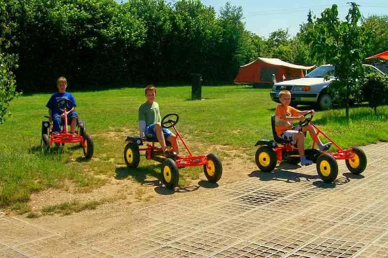 Komfortcamp KlüthseeCamp und Naturcamp Seeblick