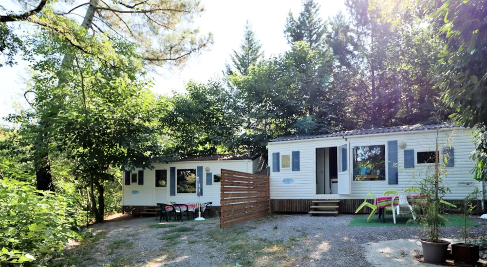 Location - Mobil-Home Yucca 2 Chambres Sans Terrasse Couverte - Camping les Blaches Locations