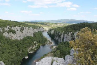 Camping les Blaches Locations - Ardeche