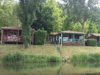 Mietunterkunft - Hütte Star 3 Zimmer (45M&) - N°22 À 27 - Camping Les Bö-Bains ****