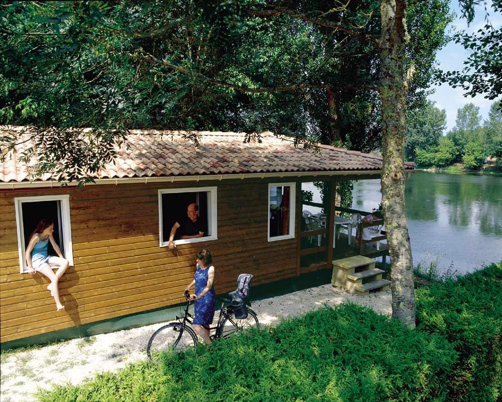 Camping Les Bö-Bains **** — Photo 2