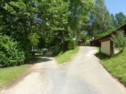Camping Les Bö-Bains **** - image n°6 - Roulottes