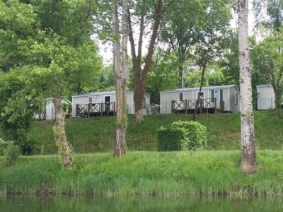 Mobil-home 2 bedrooms with river view Sunday/Sunday (29 m²) - n°64-72 — 1