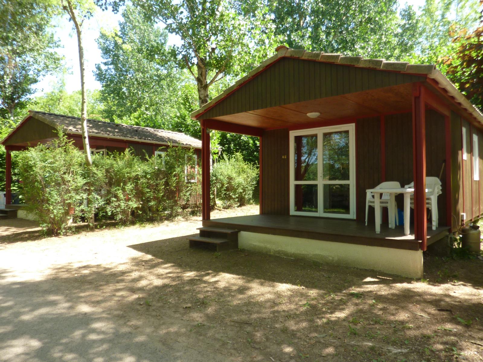 Accommodation - Chalet Eden Sunday/Sunday (27 M²) - N°45 To 50 - Camping Les Bö-Bains ****