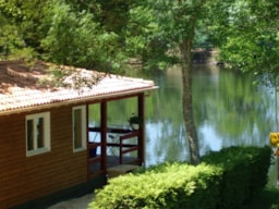 Accommodation - Chalet Star Sunday/Sunday 3 Bedrooms (45 M²) - N°22 To 27 - Camping Les Bö-Bains ****