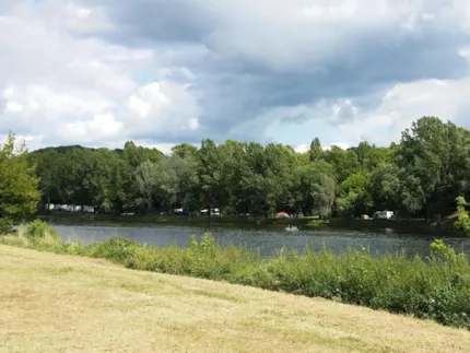Camping Les Bö-Bains **** - Camping2Be