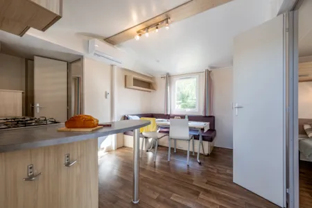 Huuraccommodatie(s) - Stacaravan Met 2 Slaapkamers, Airconditioning, Zondag/Zondag (29 M²) - Camping Les Bö-Bains ****