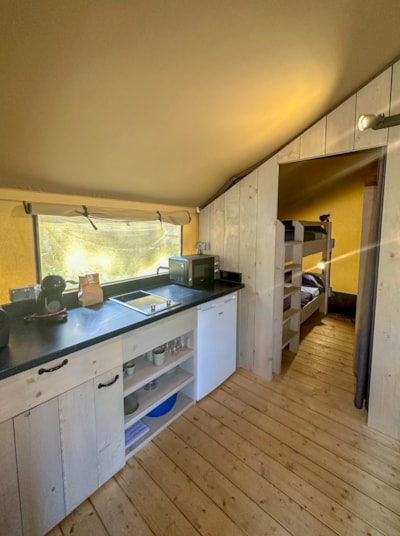 Medes Tent — 3