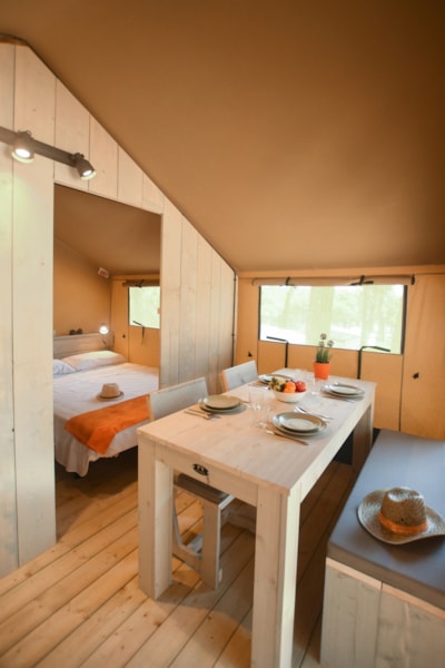 Medes Tent — 2
