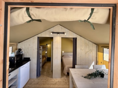 Medes Tent — 9