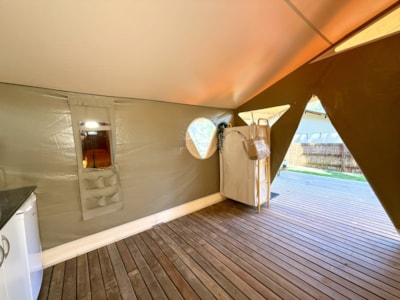 Canada Tent — 5