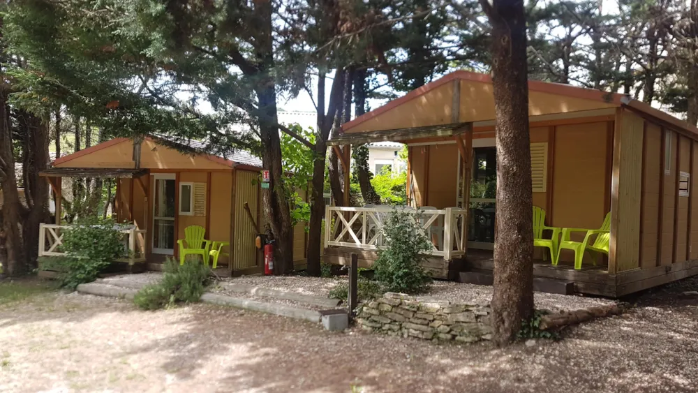 Accommodation - Chalet Confort (2 Bedrooms/Kitchen/Wc Shower) - Camping Le Matin Calme